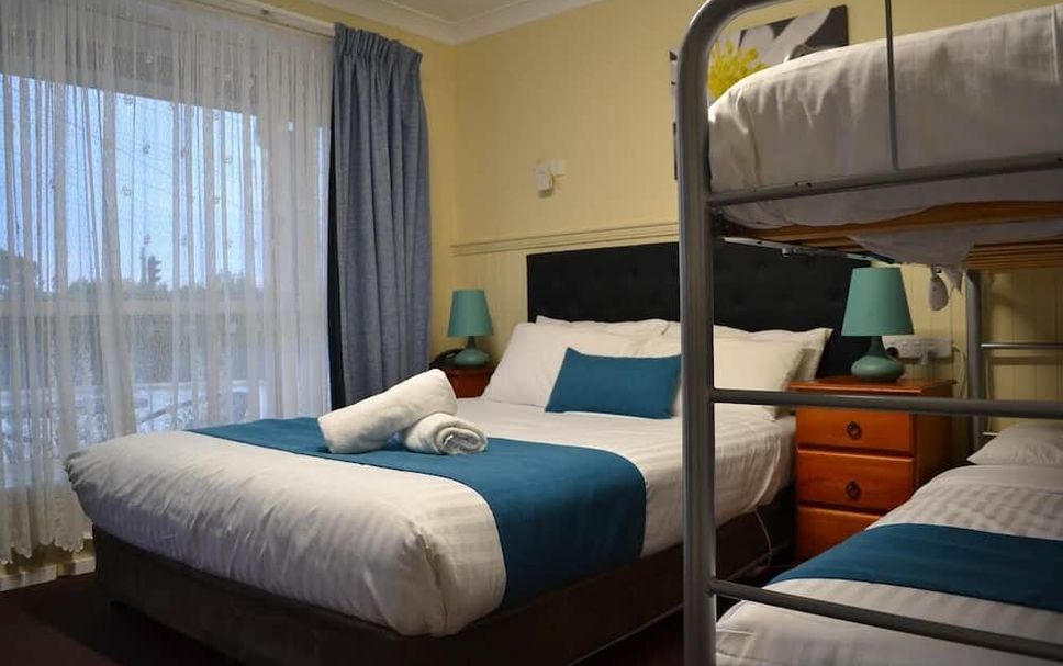 Expedia Group 318301 83945350 715722